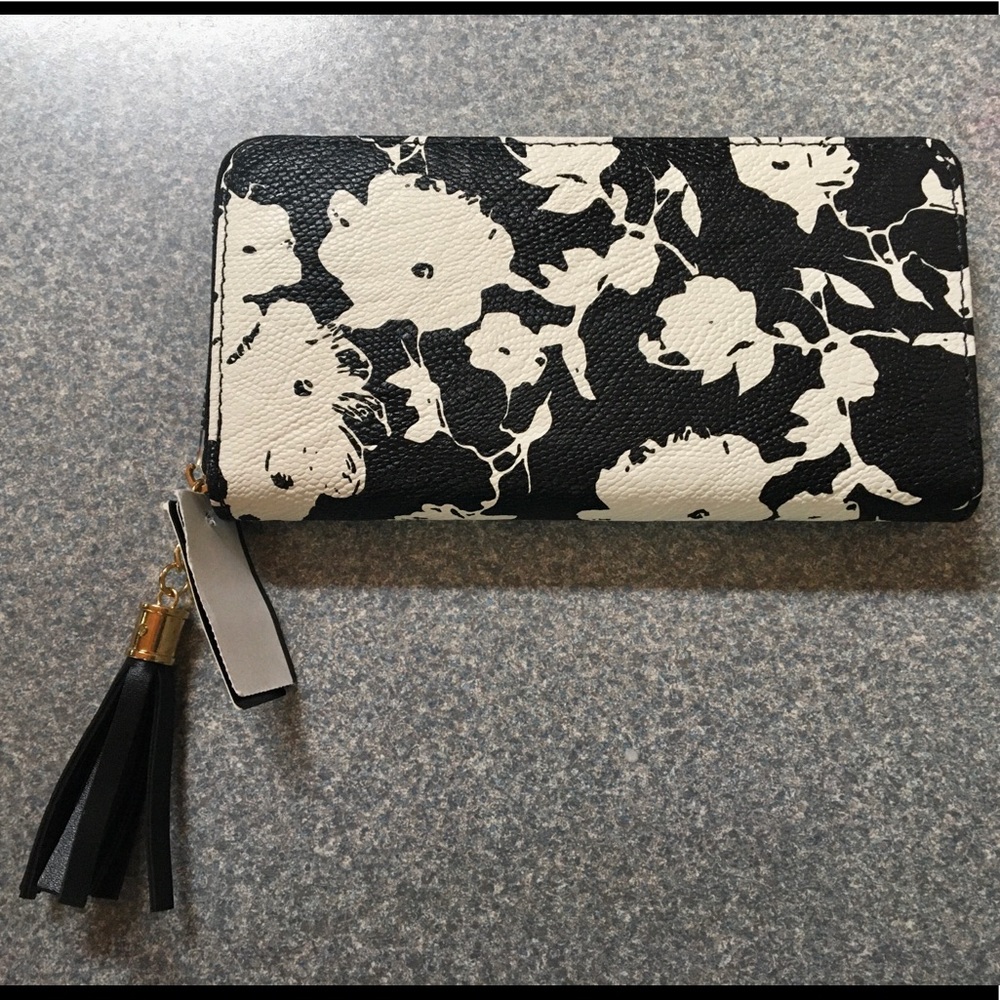 Brand new Sasha brand wallet